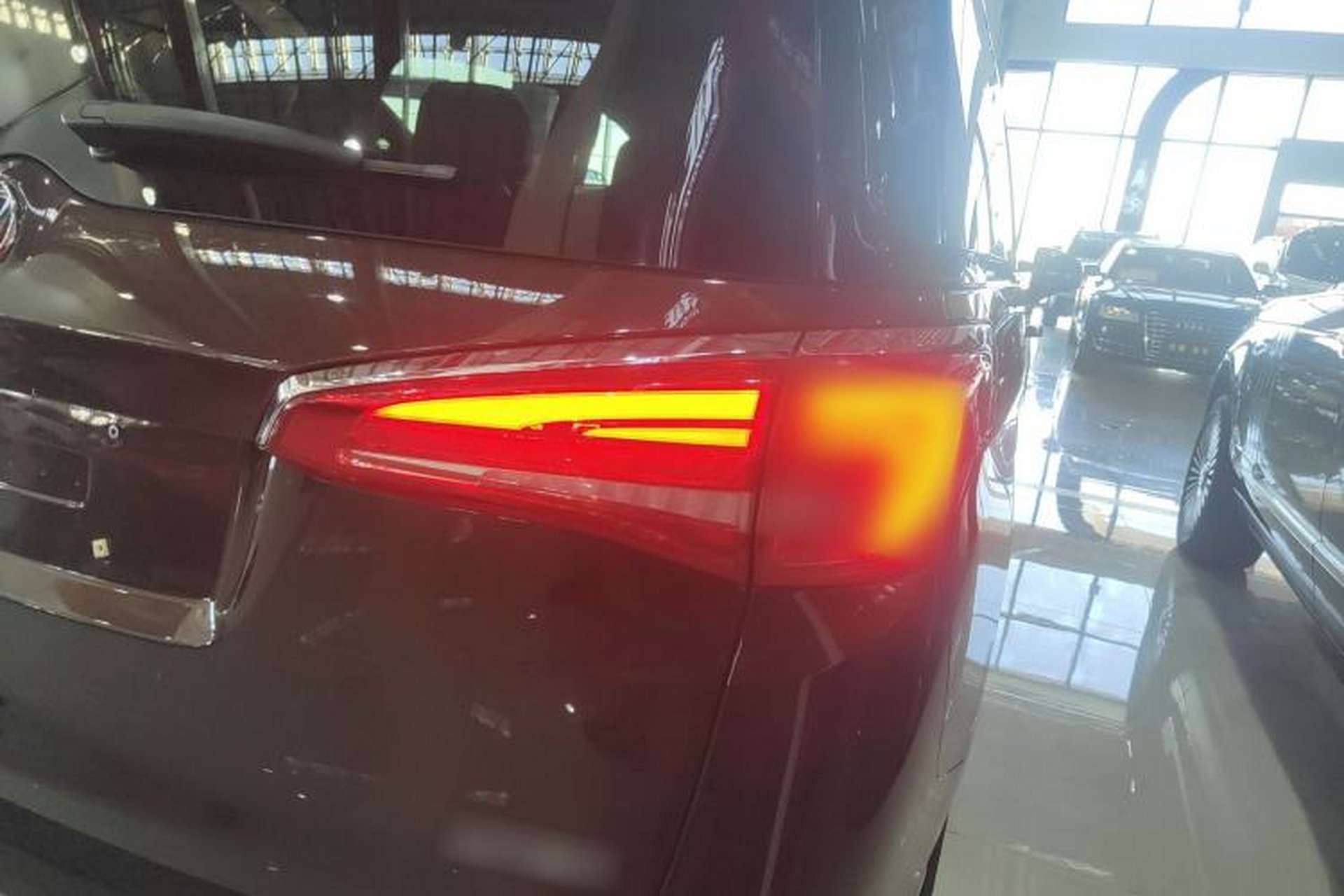 Used Buick GL8 2017 ES 28T Premium Version China V Standard Right Rear Taillight
