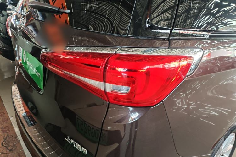 Used Buick GL8 2017 ES 28T Comfort Model China V Standard Right Rear Taillight