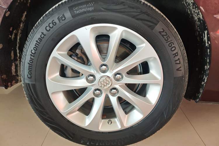 Used Buick GL8 2017 ES 28T Comfort Model China V Standard Right Rear Wheel Hub