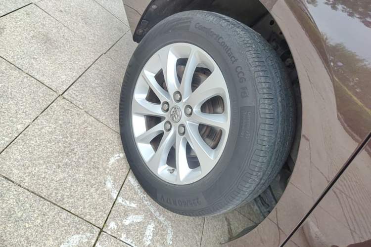 Used Buick GL8 2017 ES 28T Premium Version China V Standard Right Rear Wheel Hub