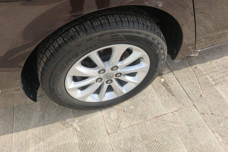 Used Buick GL8 2017 ES 28T Comfort Model China V Standard Right Rear Wheel Hub
