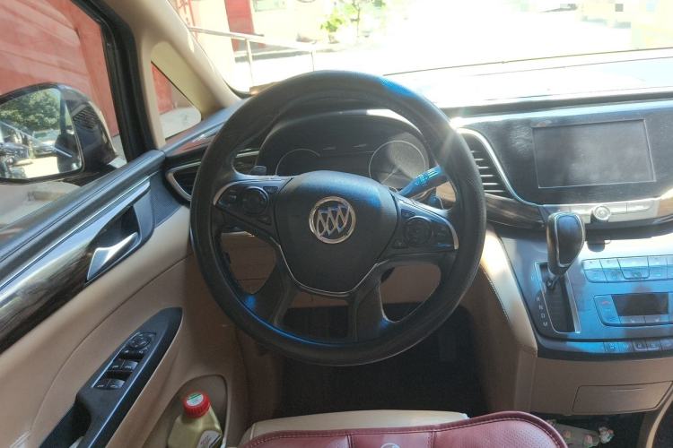 Used Buick GL8 2017 ES 28T Premium Version China V Standard Steering Wheel