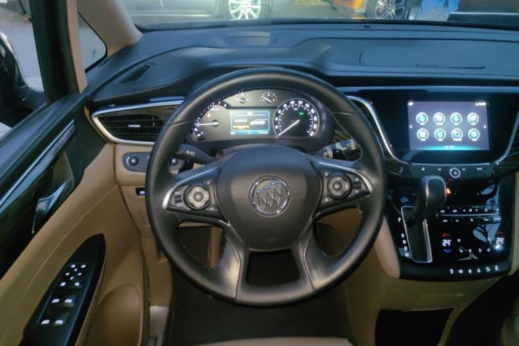 Used Buick GL8 2017 ES 28T Flagship Model China V Standard Steering Wheel