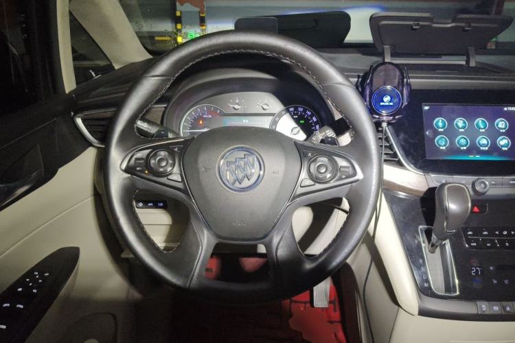 Used Buick GL8 2017 28T Avenir Avia National Emission Standard V Steering Wheel