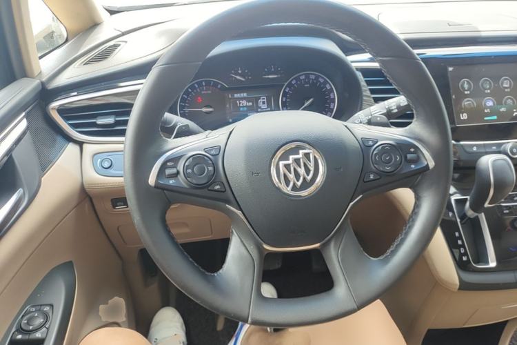 Used Buick GL8 2017 ES 28T Luxury Model China V Standard Steering Wheel