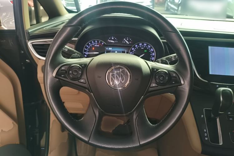 Used Buick GL8 2017 ES 28T Premium Version China V Standard Steering Wheel