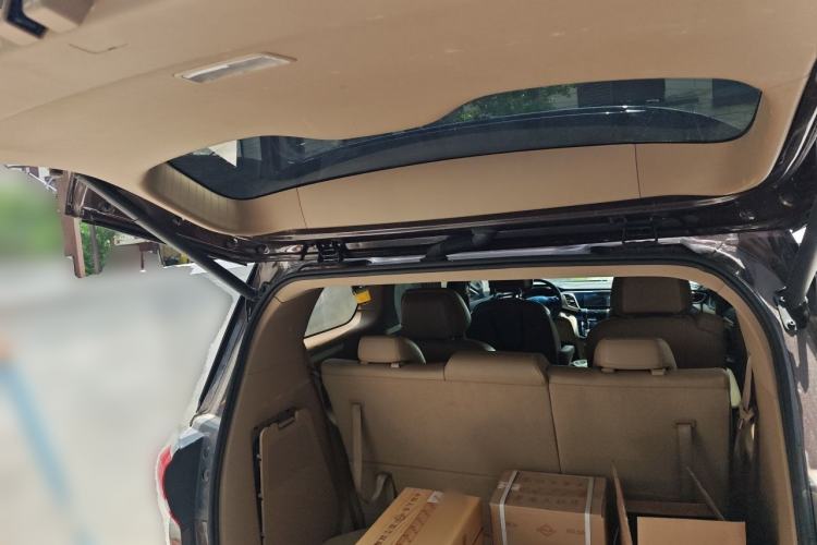 Used Buick GL8 2017 ES 28T Flagship Model China V Standard Trunk