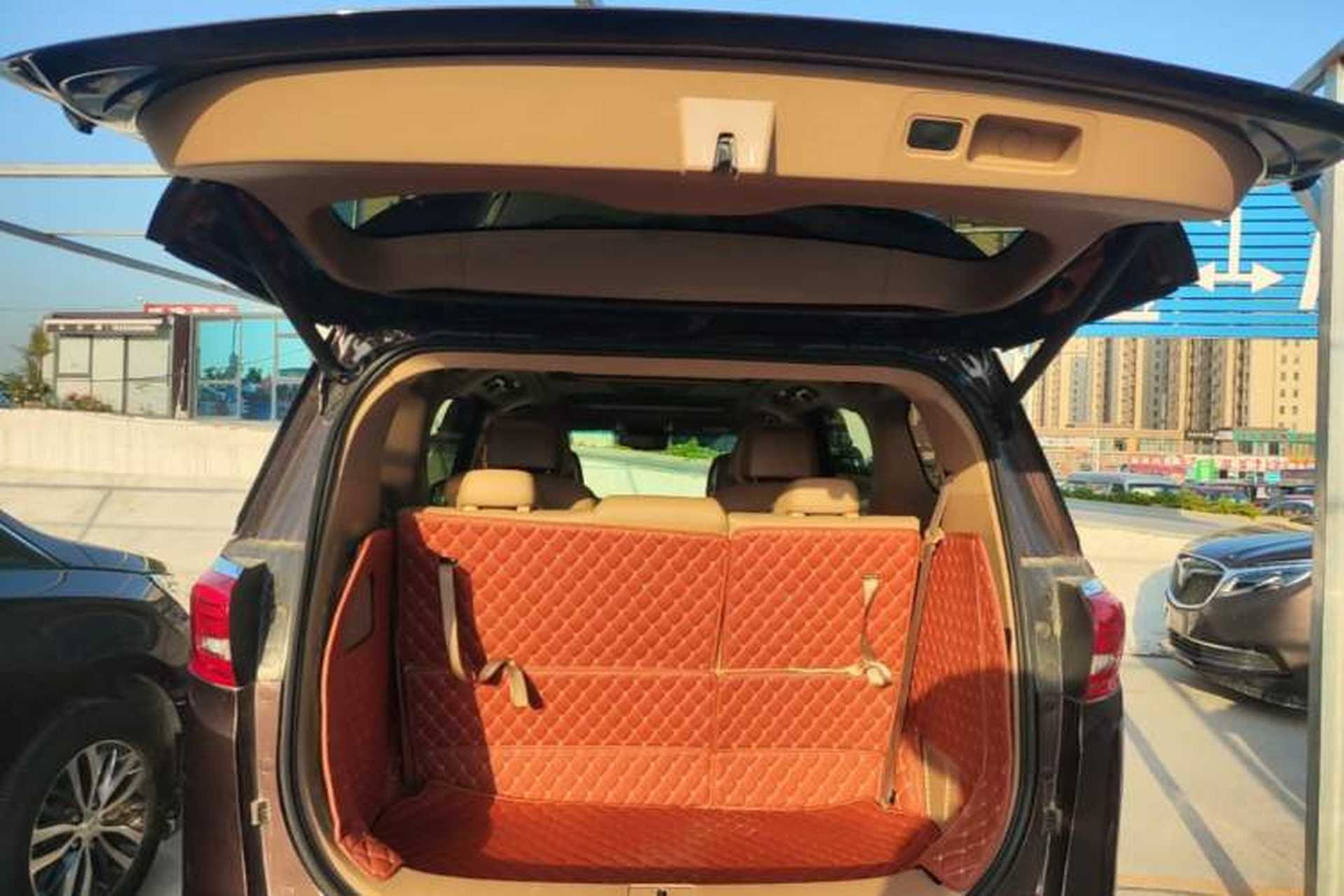 Used Buick GL8 2017 ES 28T Flagship Model China V Standard Trunk