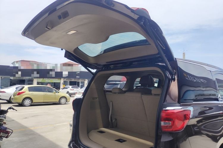 Used Buick GL8 2017 ES 28T Luxury Model China V Standard Trunk