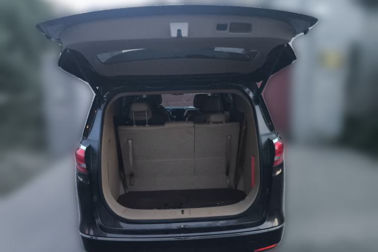 Used Buick GL8 2017 ES 28T Luxury Model China V Standard Trunk