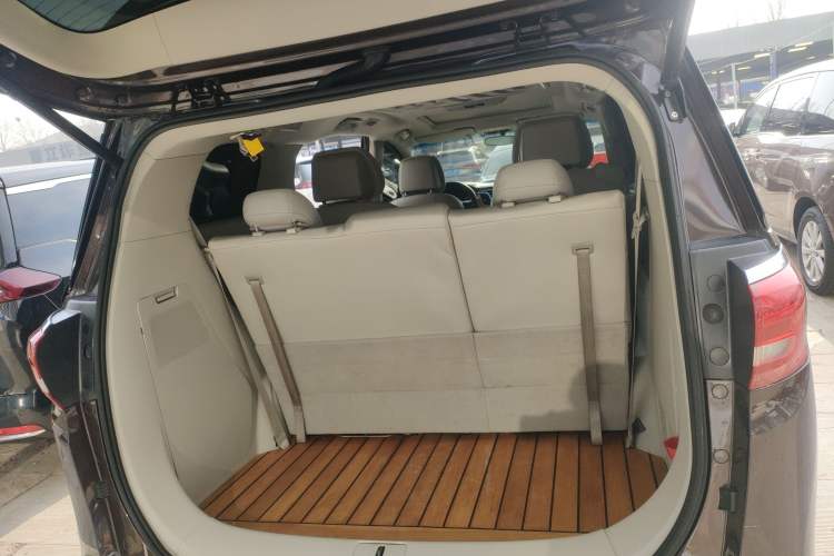 Used Buick GL8 2017 ES 28T Comfort Model China V Standard Trunk
