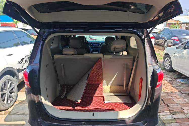 Used Buick GL8 2017 ES 28T Comfort Model China V Standard Trunk