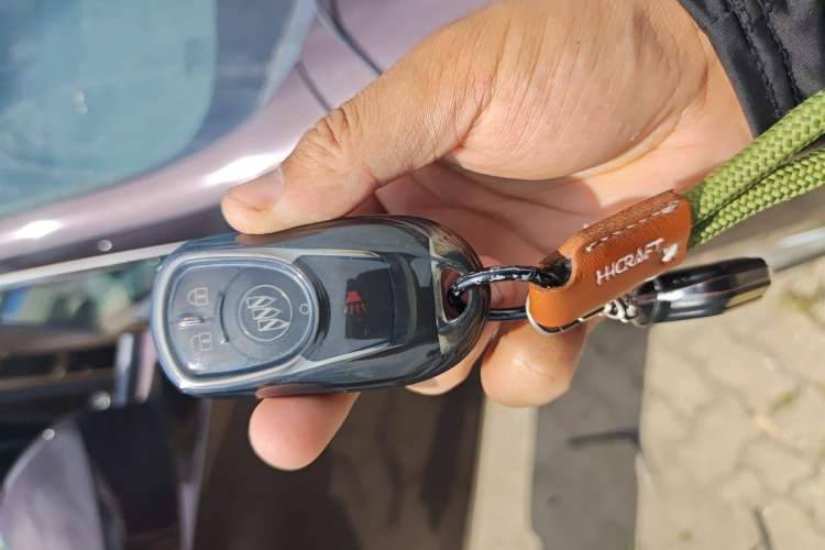 Used Buick GL8 2017 ES 28T Premium Version China V Standard Vehicle Key