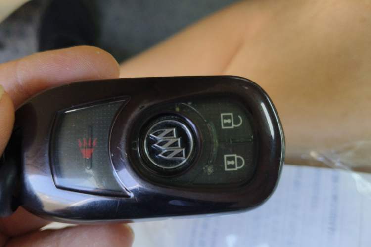 Used Buick GL8 2017 ES 28T Comfort Model China V Standard Vehicle Key