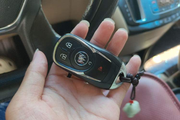 Used Buick GL8 2017 ES 28T Premium Version China V Standard Vehicle Key