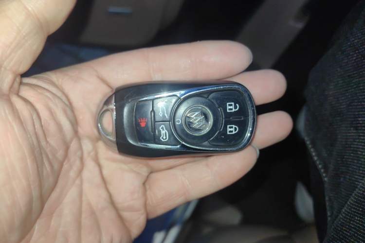 Used Buick GL8 2017 ES 28T Flagship Model China V Standard Vehicle Key