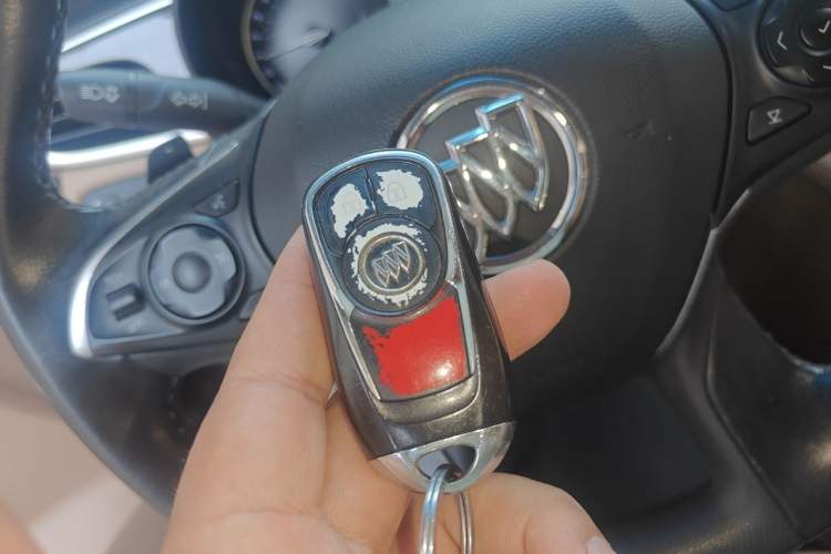 Used Buick GL8 2017 ES 28T Premium Version China V Standard Vehicle Key