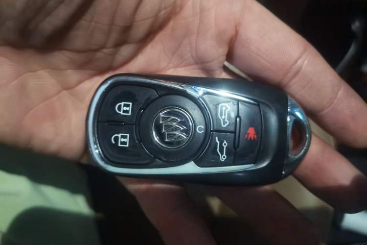 Used Buick GL8 2017 ES 28T Flagship Model China V Standard Vehicle Key