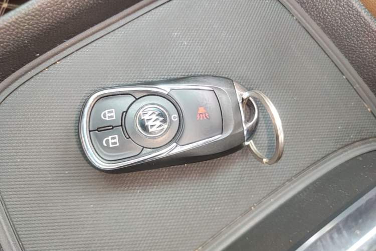 Used Buick GL8 2017 ES 28T Premium Version China V Standard Vehicle Key