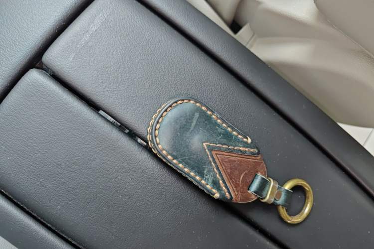 Used Buick GL8 2017 28T Avenir Avia National Emission Standard V Vehicle Key