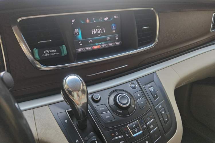 Used Buick GL8 2017 25S Prestige Version China V Standard Audio And AC Panel