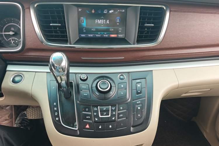 Used Buick GL8 2017 25S Prestige Version China V Standard Audio And AC Panel