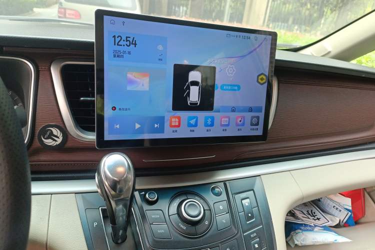Used Buick GL8 2017 25S Comfort Version China V Standard Audio And AC Panel