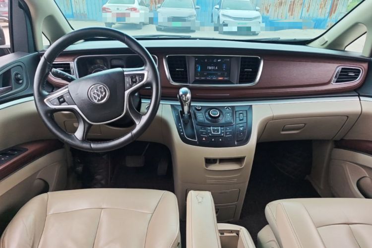 Used Buick GL8 2017 25S Prestige Version China V Standard Center Console