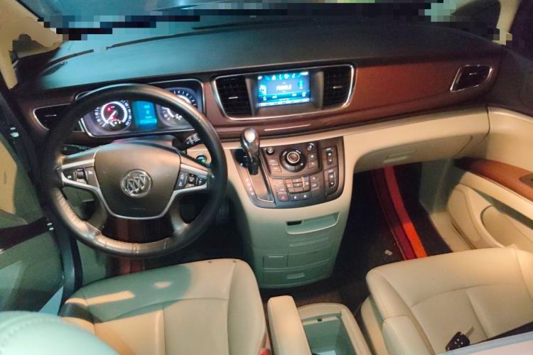 Used Buick GL8 2017 25S Luxury Version China V Standard Center Console