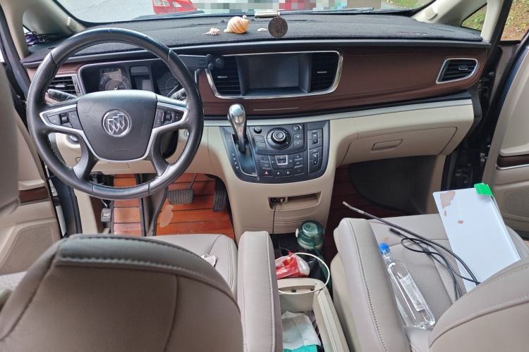 Used Buick GL8 2017 25S Luxury Version China V Standard Center Console
