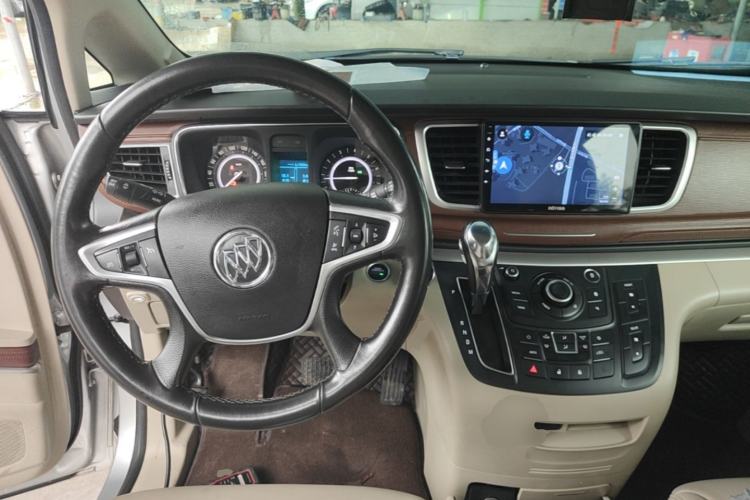 Used Buick GL8 2017 25S Comfort Version China V Standard Center Console