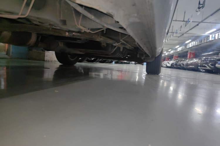 Used Buick GL8 2017 25S Luxury Version China V Standard Chassis Front Left