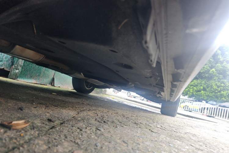 Used Buick GL8 2017 ES 28T Premium Version China V Standard Chassis Front Left
