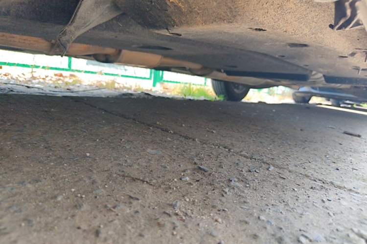 Used Buick GL8 2017 ES 28T Comfort Model China V Standard Chassis Front Left