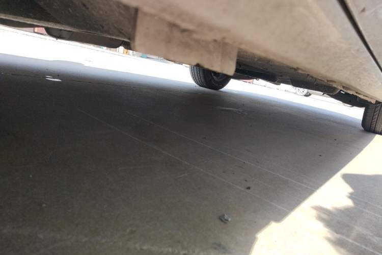 Used Buick GL8 2017 ES 28T Comfort Model China V Standard Chassis Front Left