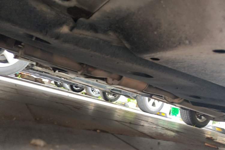 Used Buick GL8 2017 ES 28T Comfort Model China V Standard Chassis Front Left
