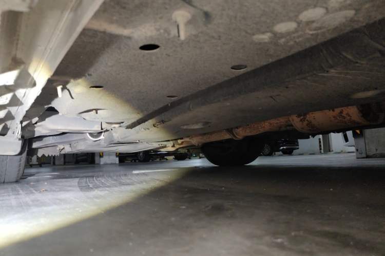 Used Buick GL8 2017 ES 28T Flagship Model China V Standard Chassis Front Left