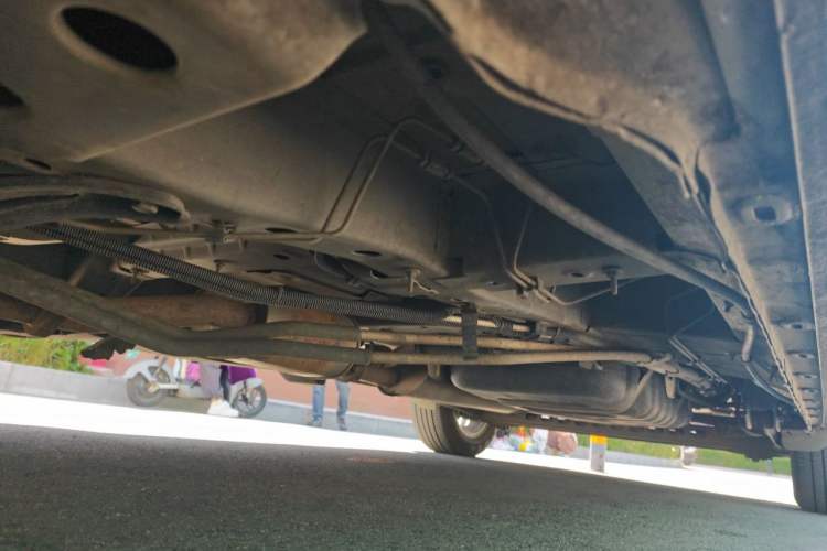 Used Buick GL8 2017 25S Prestige Version China V Standard Chassis Front Left