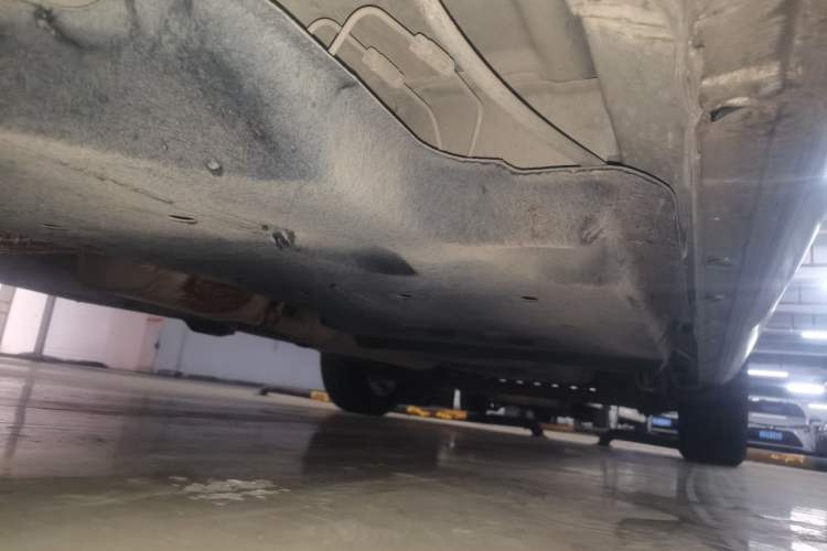 Used Buick GL8 2017 25S Comfort Version China V Standard Chassis Front Left