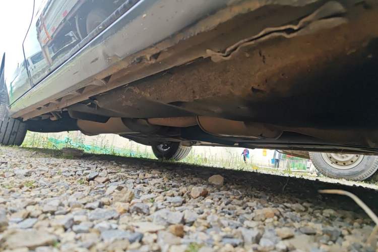 Used Buick GL8 2017 ES 28T Comfort Model China V Standard Chassis Front Right