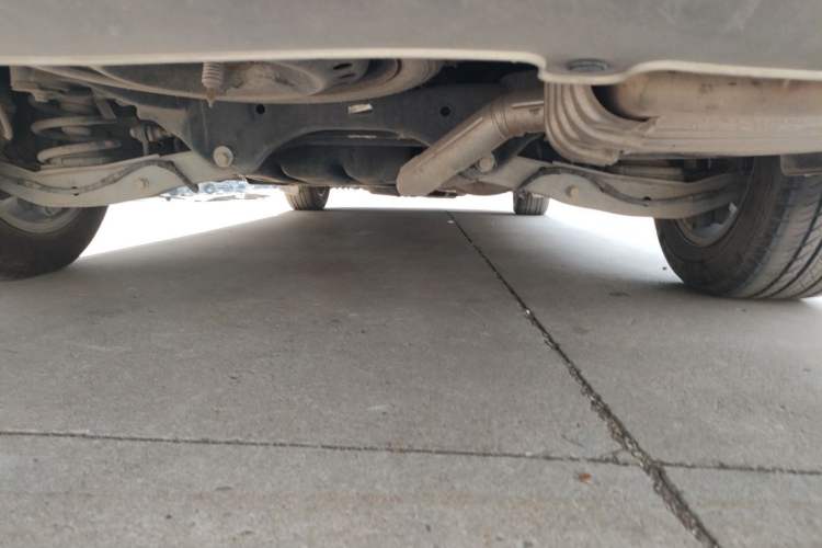Used Buick GL8 2017 ES 28T Comfort Model China V Standard Chassis Rear