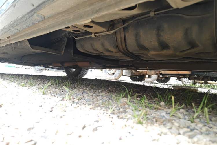 Used Buick GL8 2017 ES 28T Comfort Model China V Standard Chassis Rear Left