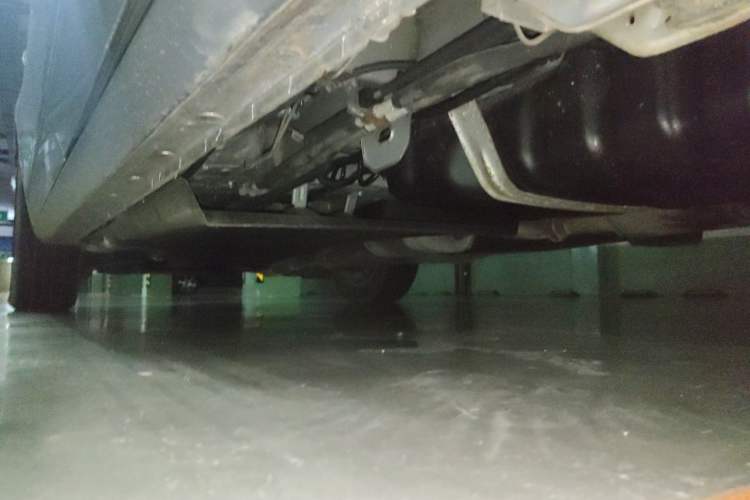 Used Buick GL8 2017 25S Luxury Version China V Standard Chassis Rear Left