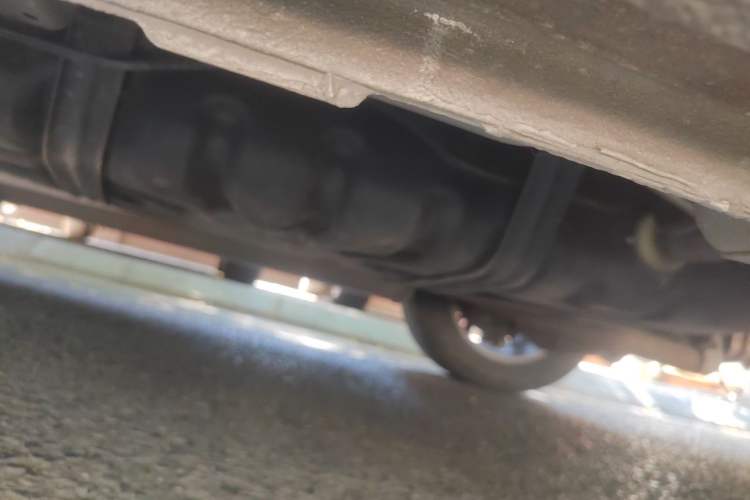 Used Buick GL8 2017 ES 28T Luxury Model China V Standard Chassis Rear Left