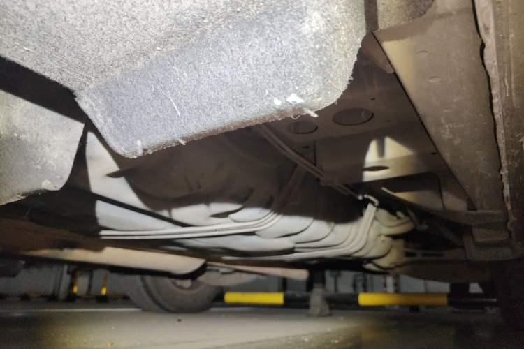 Used Buick GL8 2017 ES 28T Flagship Model China V Standard Chassis Rear Left