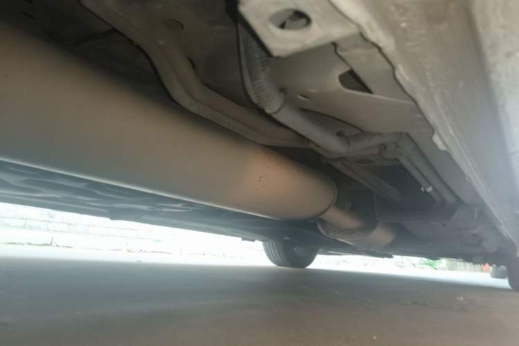 Used Buick GL8 2017 ES 28T Luxury Model China V Standard Chassis Rear Right