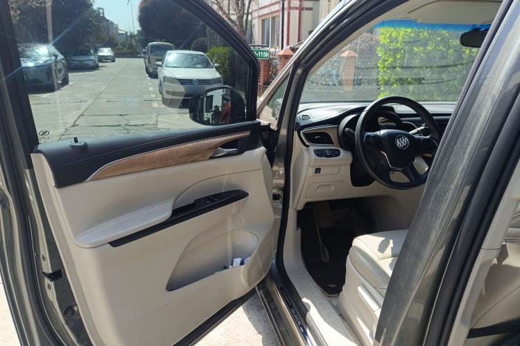 Used Buick GL8 2017 ES 28T Comfort Model China V Standard Driver Seat