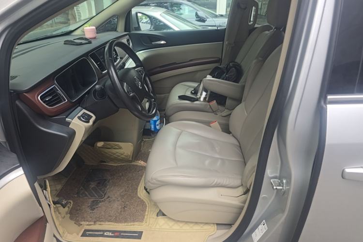 Used Buick GL8 2017 25S Comfort Version China V Standard Driver Seat