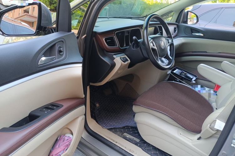 Used Buick GL8 2017 25S Luxury Version China V Standard Driver Seat