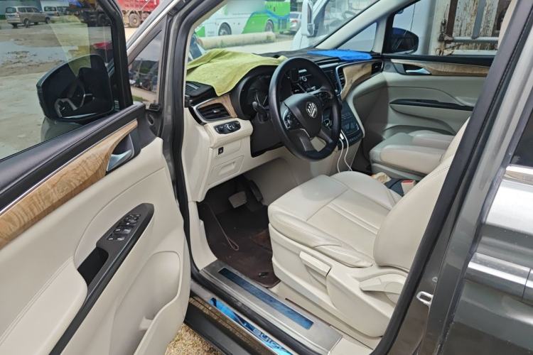 Used Buick GL8 2017 ES 28T Comfort Model China V Standard Driver Seat